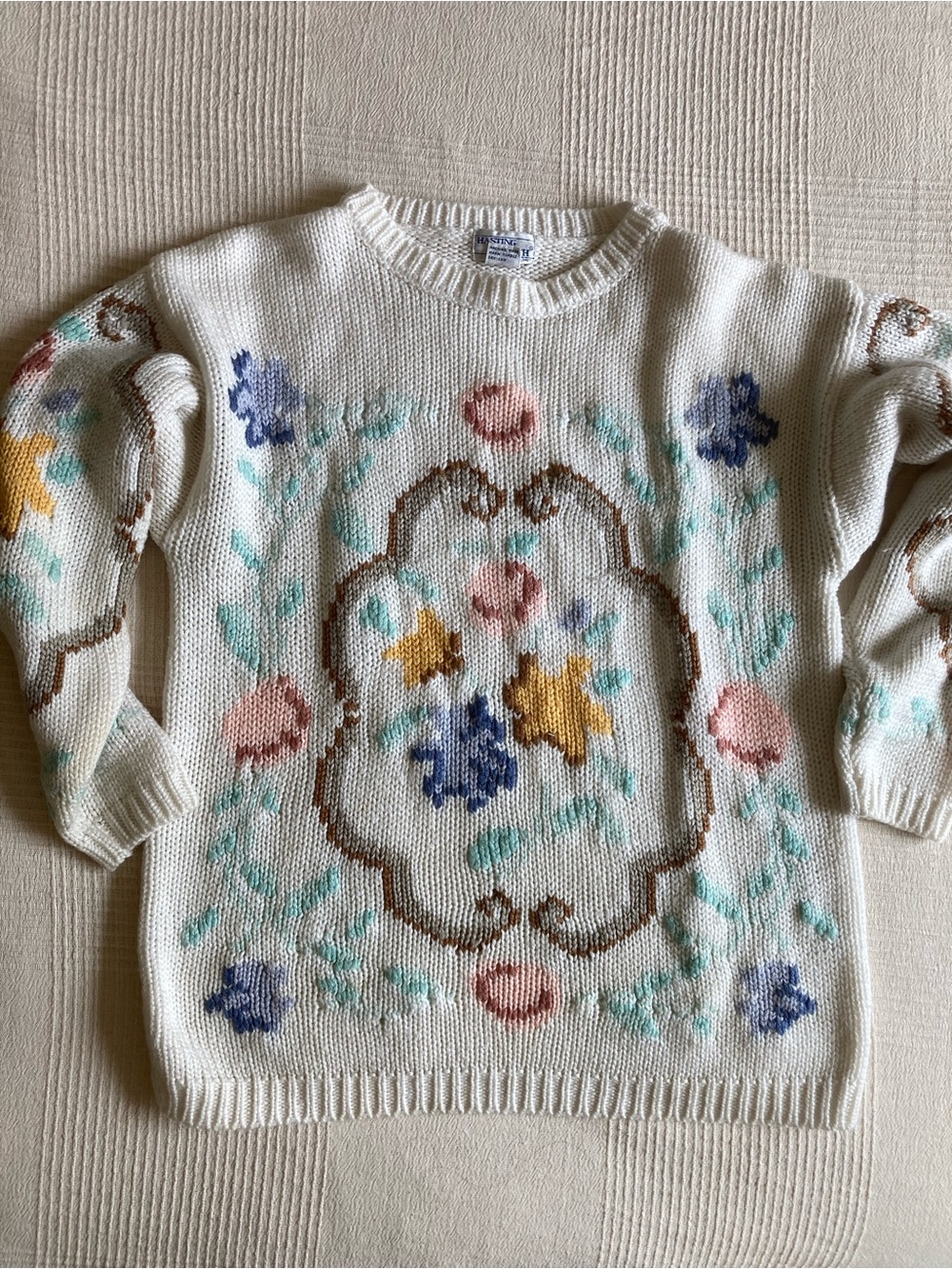 Vintage 90’s floral sweater
